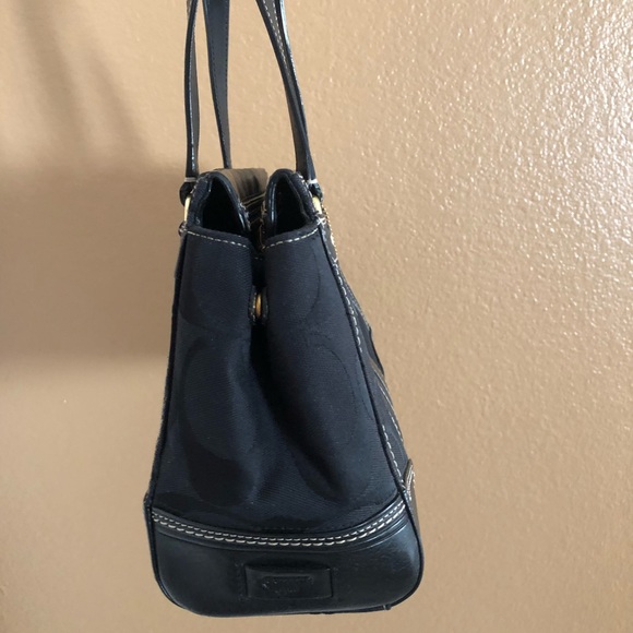 Authentic Coach Black Handbag for Women - Picture 15 of 15